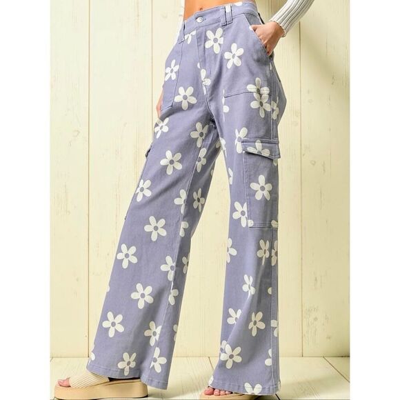 BiBi Pants - BiBi Dusty Lavender Floral Wide Leg Cargo Pants Daisy Print Boho Festival NWT